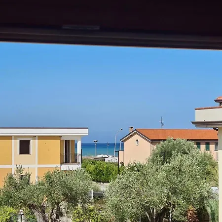 Giorni Fantastici - A 300 Mt Dal Mare E Dal Centro In Viale Privato Con Giardino E Parcheggio * 아셰아
